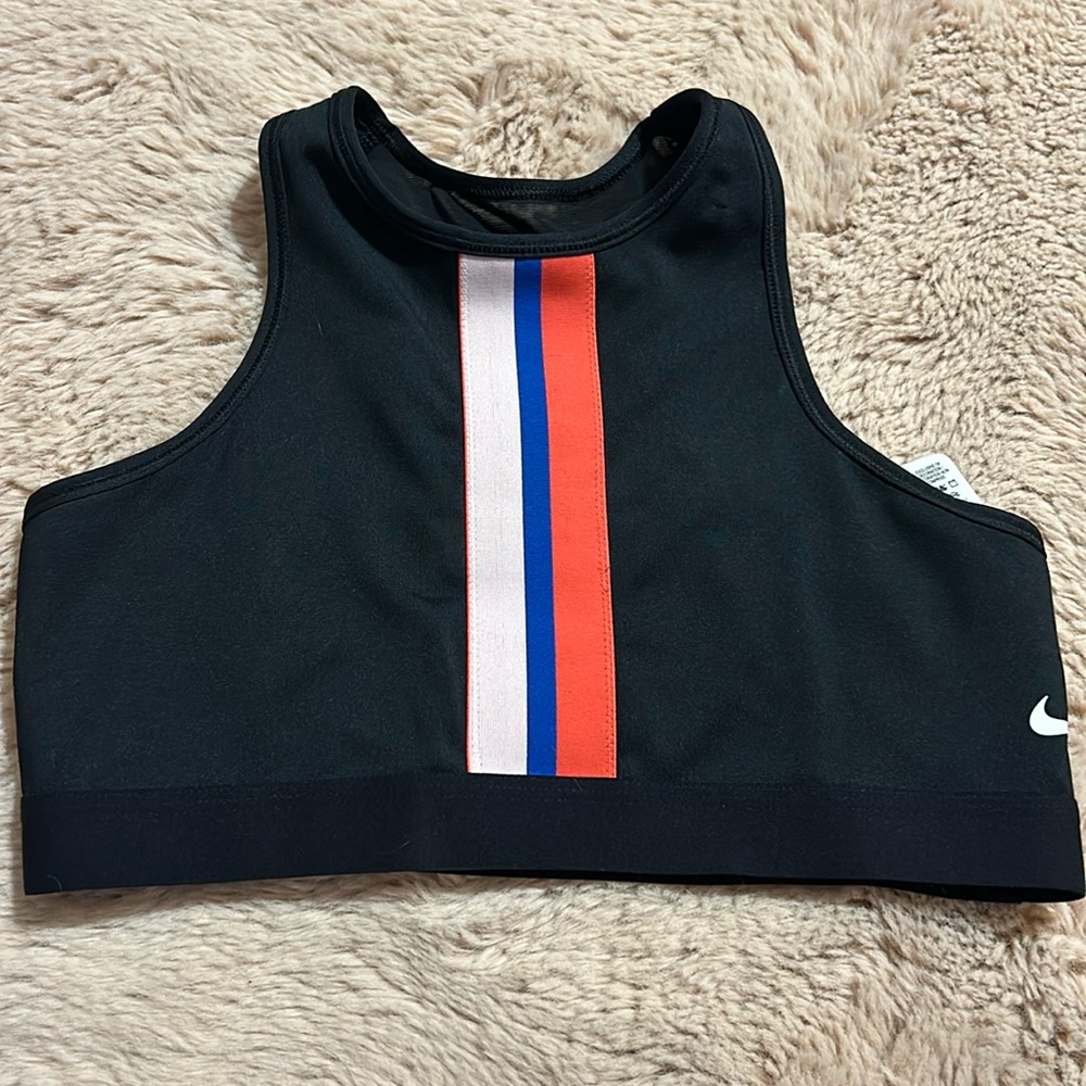 Nike Sports Bra. High rise. Size M.